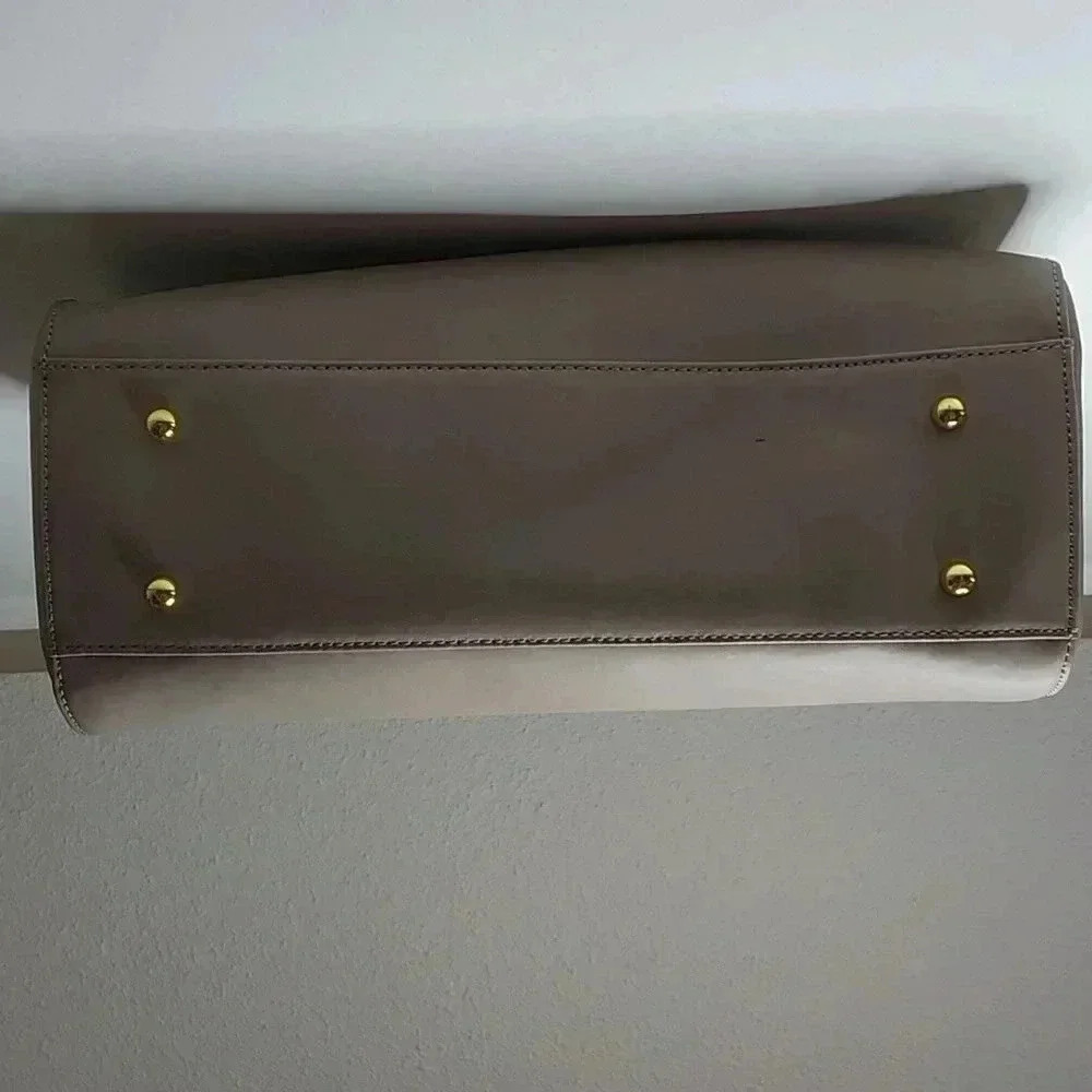 JOY & IMAN Taupe NWOT Leather XL Satchel - Picture 2 of 5